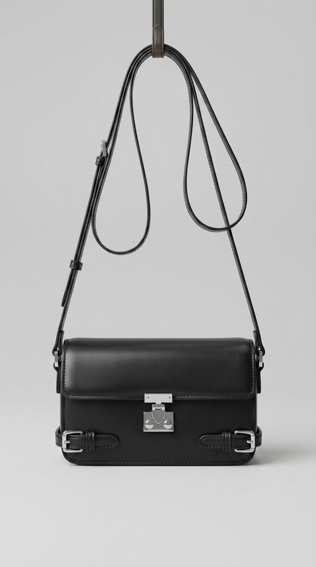 Borsa Eleh a tracolla - pelle nera con fibbie